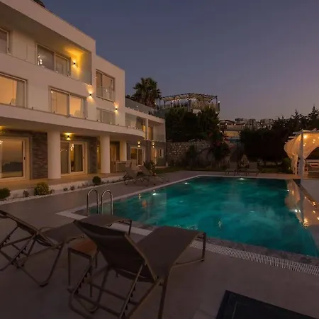 Villa Front Super Vılla Boss 2 *