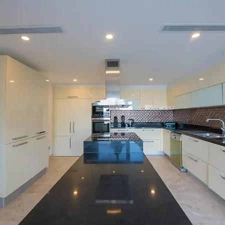 Front Super Boss 2 * Бодрум