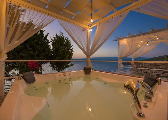 别墅 Front Super Boss 2 博德鲁姆