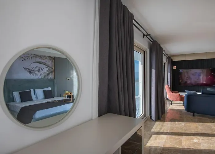 ヴィラ Front Super Boss 2 *