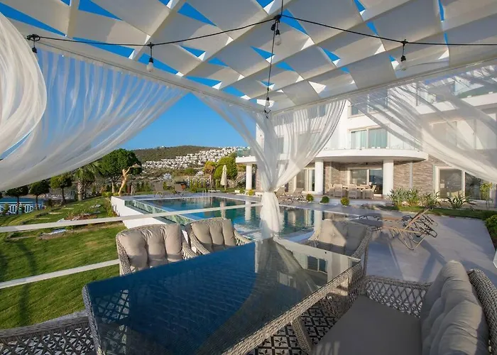 Front Super Boss 2 ヴィラ